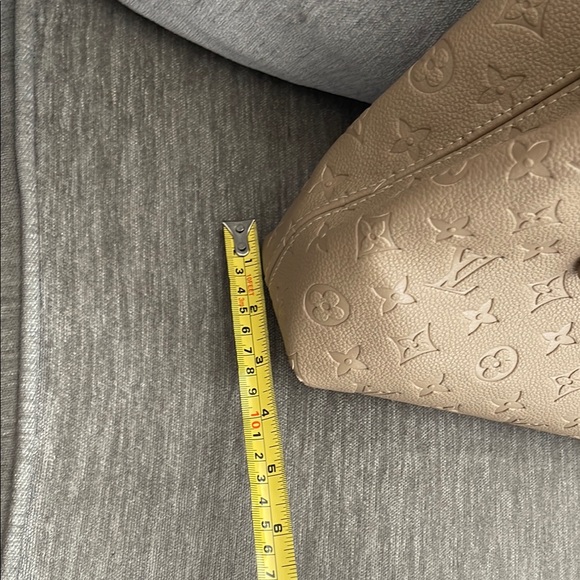 LOUIS VUITTON BABYLONE TOTE PM IN TAUPE - Picture 9 of 13